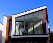 Isolation du toit et fenêtres double vitrage pour les biens immobiliers de location.