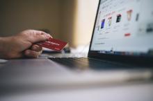 Qui porte la responsabilité dans le commerce électronique ?